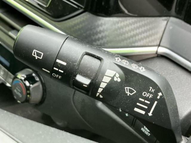 ノート Ｘ　保証書／純正　９インチ　ＳＤナビ／インテリジェントルームミラー／衝突安全装置／アラウンドビューモニター／車線逸脱防止支援システム／ドライブレコーダー　純正／ヘッドランプ　ＬＥＤ／ＵＳＢジャック　禁煙車（16枚目）