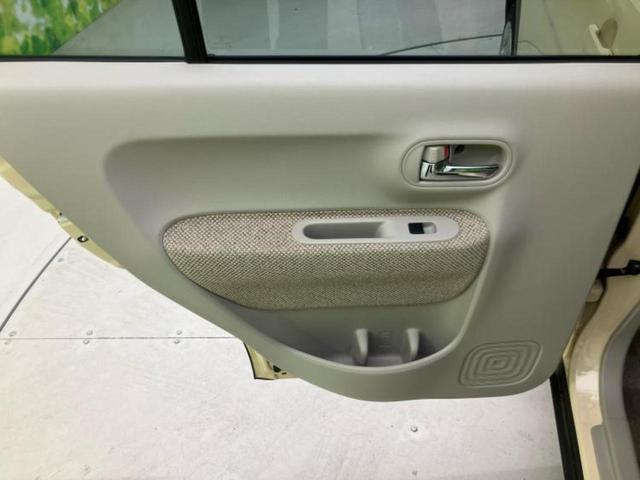 アルトラパン Ｓ　保証書／衝突安全装置／シートヒーター　運転席／ヘッドランプ　ＨＩＤ／ＥＢＤ付ＡＢＳ／横滑り防止装置／アイドリングストップ／エアバッグ　運転席／エアバッグ　助手席／衝突安全ボディ／パワーウインドウ（23枚目）