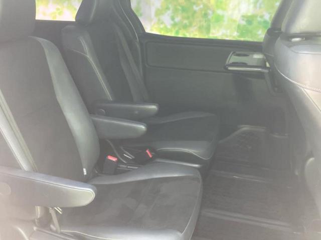 ノア ハイブリッドＳｉダブルバイビー２　保証書／純正　９インチ　ＳＤナビ／衝突安全装置／両側電動スライドドア／シートヒーター　前席／車線逸脱防止支援システム／シート　ハーフレザー／ヘッドランプ　ＬＥＤ／Ｂｌｕｅｔｏｏｔｈ接続　バックカメラ（5枚目）