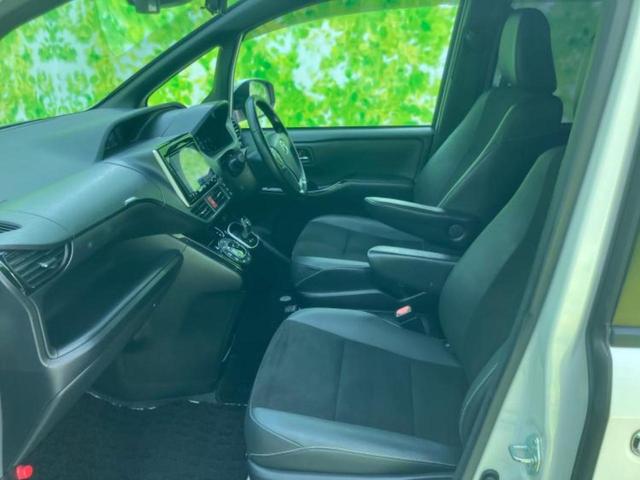 ノア ハイブリッドＳｉダブルバイビー２　保証書／純正　９インチ　ＳＤナビ／衝突安全装置／両側電動スライドドア／シートヒーター　前席／車線逸脱防止支援システム／シート　ハーフレザー／ヘッドランプ　ＬＥＤ／Ｂｌｕｅｔｏｏｔｈ接続　バックカメラ（6枚目）