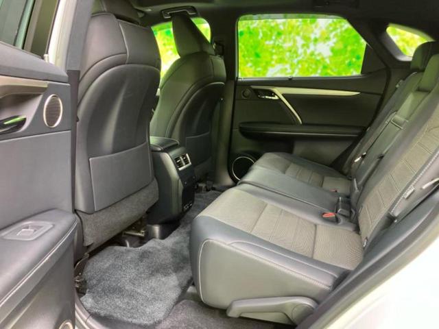 ＲＸ ＲＸ３００Ｆスポーツ　新品タイヤ／サンルーフ／純正　ＳＤナビ／衝突安全装置／シートヒーター／全方位モニター／車線逸脱防止支援システム／シート　フルレザー／電動バックドア／ドライブレコーダー　純正／ヘッドランプ　ＬＥＤ（7枚目）