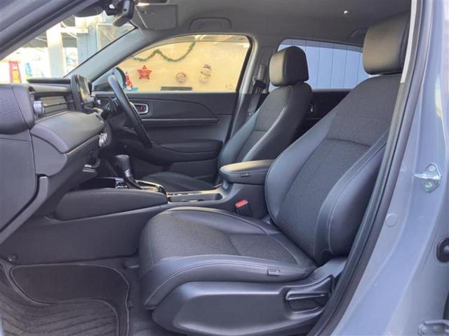 ヴェゼル eHEV Z 保証書/ディスプレイオーディオ+ナビ9インチ/ホンダセンシング/シートヒーター 前席/マルチビューカメラシステム/車線逸脱防止支援システム/シート ハーフレザー/電動バックドア 衝突被害軽減システム(6枚目)