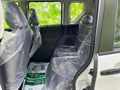 ＷＥＣＡＲＳでは各商談席に大型モニターをご用意しております！見やすい大画面でゆったりと全国の在庫をご覧いただけます！是非ご来店お待ちしております！ 7