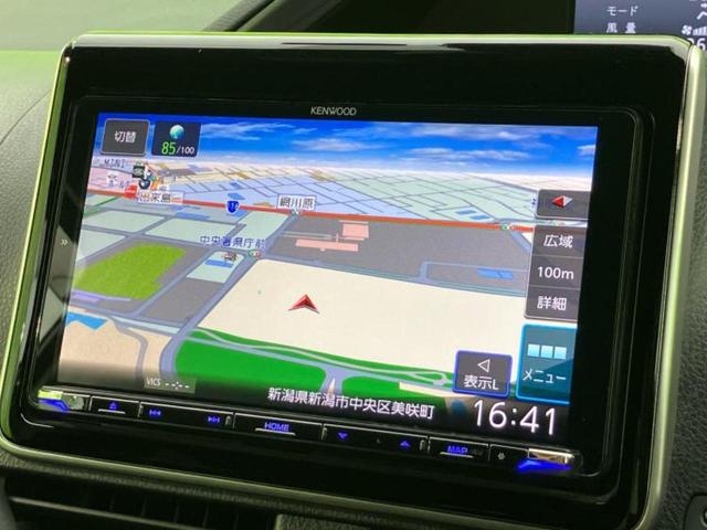 エスクァイア Ｇｉプレミアムパッケージブラックテーラード　新品タイヤ／保証書／社外　９インチ　ＳＤナビ／後席モニター　社外　１０．１インチｘ２／トヨタセーフティセンス／両側電動スライドドア／シートヒーター　前席／車線逸脱防止支援システム／シート　ハーフレザー（10枚目）