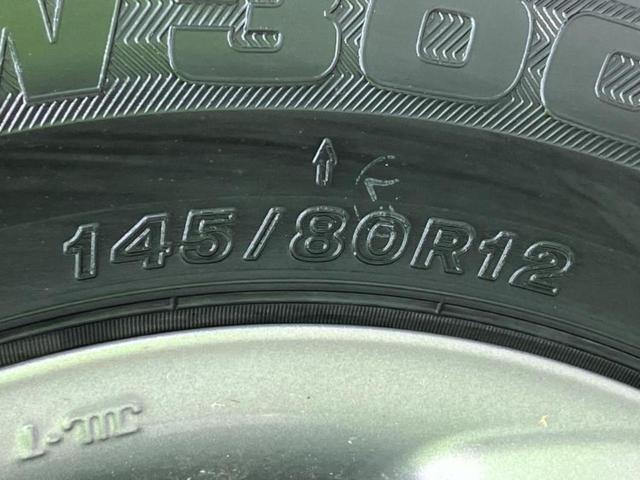 WECARSの展示場では実際に見て、触ってお車をお選びいただけます!知識の豊富な営業スタッフが様々なカーライフをご提案いたします!