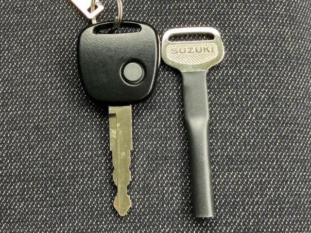 アルト 4WD A 保証書/セーフティサポート(スズキ)/シートヒーター 前席/車線逸脱防止支援システム/EBD付ABS/横滑り防止装置/アイドリングストップ/エアバッグ 運転席/エアバッグ 助手席/エアバッグ サイド(29枚目)