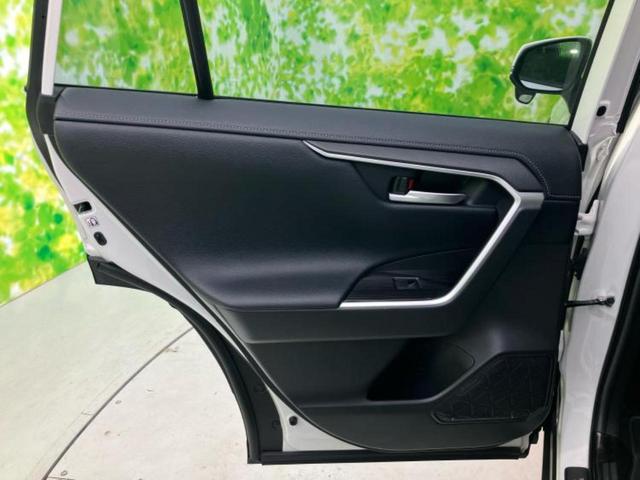 ＲＡＶ４ ４ＷＤ　Ｇ　Ｚパッケージ　新品タイヤ／保証書／純正　９インチ　ＳＤナビ／デジタルインナーミラー／トヨタセーフティセンス／シートヒーター／車線逸脱防止支援システム／シート　合皮／電動バックドア／ドライブレコーダー　社外　４ＷＤ（23枚目）