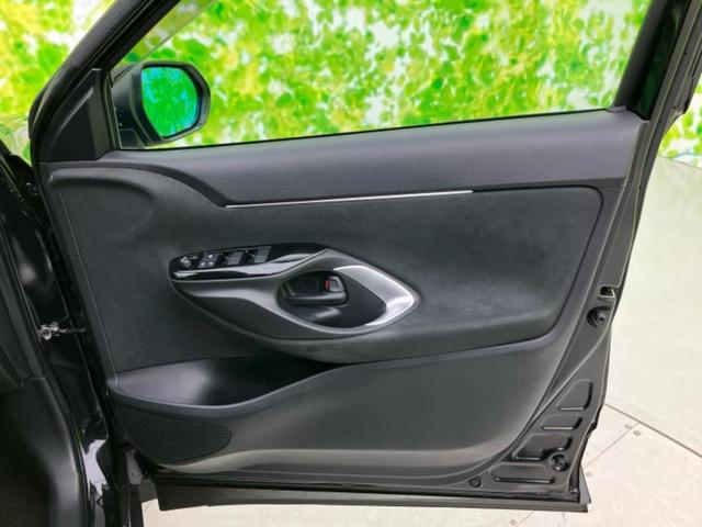 ヤリスクロス 4WDハイブリッドZ 純正エアロ/保証書/ディスプレイオーディオ+ナビ8インチ/トヨタセーフティセンス/シートヒーター/パノラミックビューモニター/車線逸脱防止支援システム/シート ハーフレザー 衝突被害軽減システム(20枚目)