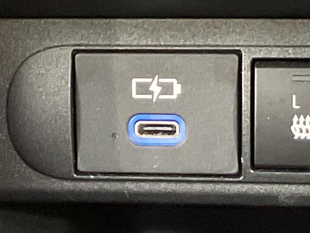 ヤリスクロス 4WDハイブリッドZ 純正エアロ/保証書/ディスプレイオーディオ+ナビ8インチ/トヨタセーフティセンス/シートヒーター/パノラミックビューモニター/車線逸脱防止支援システム/シート ハーフレザー 衝突被害軽減システム(37枚目)