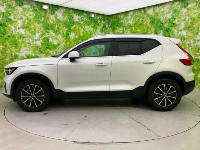 ＸＣ４０ ４ＷＤウルトラＢ４　ＡＷＤ　保証書／ディスプレイオーディオ＋ナビ９インチ／シートヒーター　前席／全方位モニター／車線逸脱防止支援システム／シート　フルレザー／電動バックドア／ドライブレコーダー　前後　革シート　全周囲カメラ（2枚目）