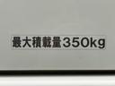 ４ＷＤ　ＰＡ　新品タイヤ／保証書／ＡＢＳ／横滑り防止装置／禁煙車／エアバッグ　運転席／エアバッグ　助手席／衝突安全ボディ／パワーステアリング／オートライト／ワンオーナー／マニュアルエアコン／ユーザー買取車　４ＷＤ（40枚目）