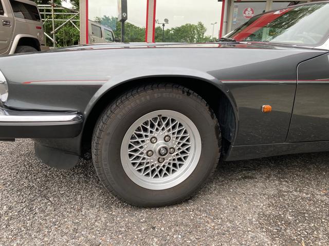 ＸＪ－Ｓ Ｖ１２　ＥＴＣ　パワーシート　レザーシート　シートヒーター　ＡＢＳ　禁煙車　ヘッドライトウォッシャー　ＣＤオーディオ　１５インチアルミ（8枚目）