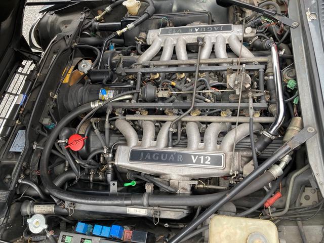 Ｖ１２　ＥＴＣ　パワーシート　レザーシート　シートヒーター　ＡＢＳ　禁煙車　ヘッドライトウォッシャー　ＣＤオーディオ　１５インチアルミ(72枚目)