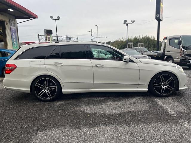 Eクラスステーションワゴン E350 ステーションワゴン アバンギャルド E350 ステーションワゴン アバンギャルド(5名)AMGスポーツパッケージ 19インチAMG専用デザインアルミホイール(10枚目)