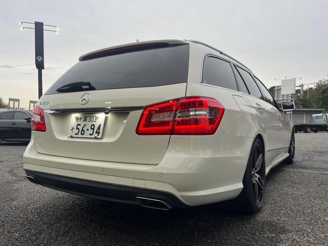 Eクラスステーションワゴン E350 ステーションワゴン アバンギャルド E350 ステーションワゴン アバンギャルド(5名)AMGスポーツパッケージ 19インチAMG専用デザインアルミホイール(12枚目)