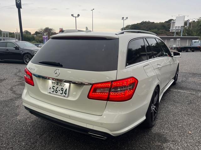 Eクラスステーションワゴン E350 ステーションワゴン アバンギャルド E350 ステーションワゴン アバンギャルド(5名)AMGスポーツパッケージ 19インチAMG専用デザインアルミホイール(13枚目)