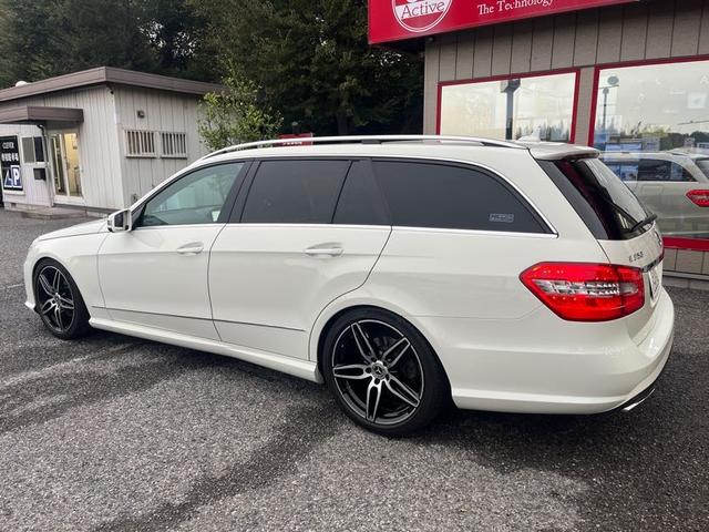 Eクラスステーションワゴン E350 ステーションワゴン アバンギャルド E350 ステーションワゴン アバンギャルド(5名)AMGスポーツパッケージ 19インチAMG専用デザインアルミホイール(15枚目)