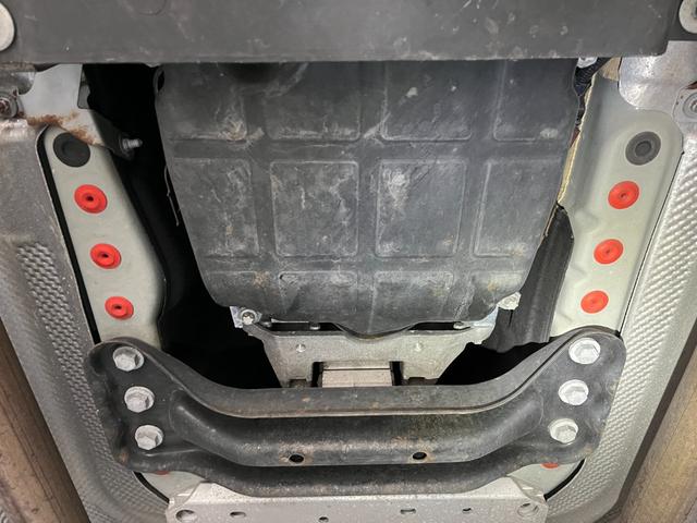 Eクラスステーションワゴン E350 ステーションワゴン アバンギャルド E350 ステーションワゴン アバンギャルド(5名)AMGスポーツパッケージ 19インチAMG専用デザインアルミホイール(57枚目)