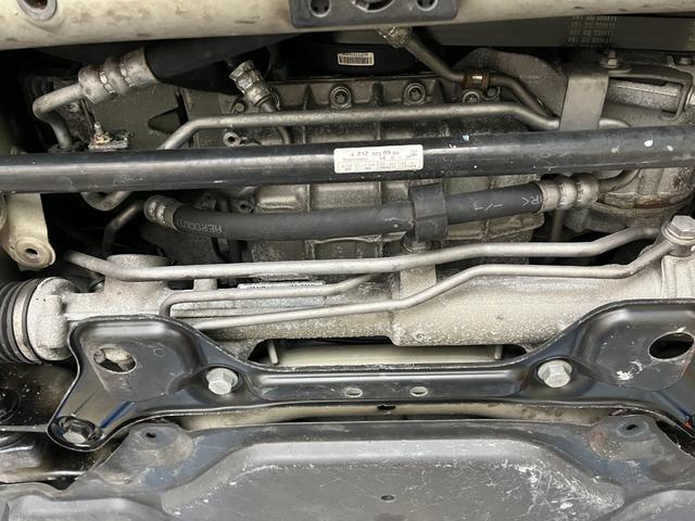 Eクラスステーションワゴン E350 ステーションワゴン アバンギャルド E350 ステーションワゴン アバンギャルド(5名)AMGスポーツパッケージ 19インチAMG専用デザインアルミホイール(63枚目)