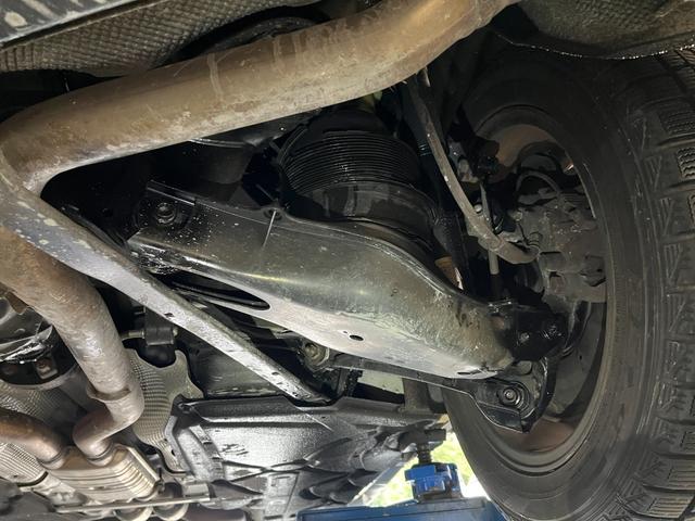 Eクラスステーションワゴン E350 ステーションワゴン アバンギャルド E350 ステーションワゴン アバンギャルド(5名)AMGスポーツパッケージ 19インチAMG専用デザインアルミホイール(66枚目)