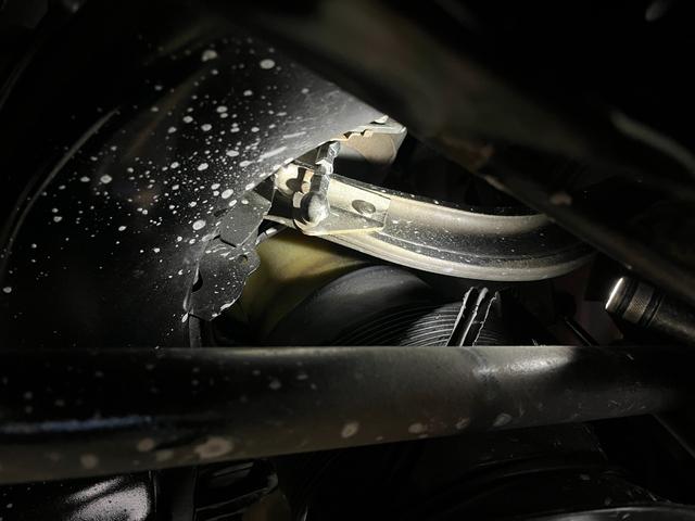 Eクラスステーションワゴン E350 ステーションワゴン アバンギャルド E350 ステーションワゴン アバンギャルド(5名)AMGスポーツパッケージ 19インチAMG専用デザインアルミホイール(70枚目)