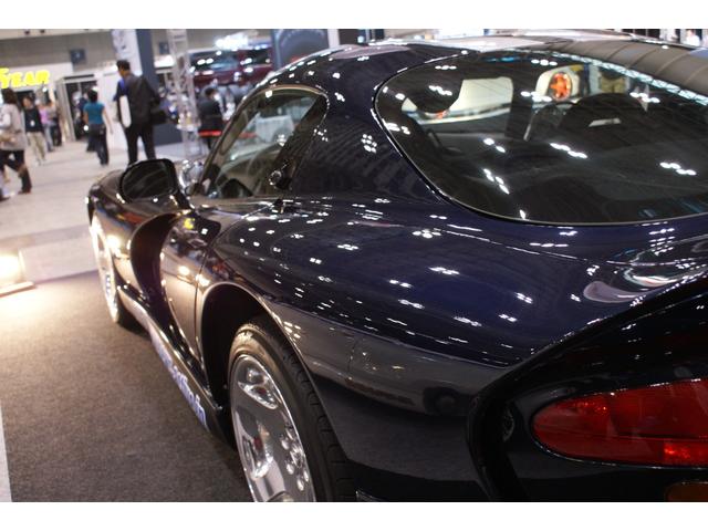 ダッジ・バイパー GTS V10 ダッジバンパー GTS 8.0L V10エンジン 6速MT ディーラー車 Bremboブレーキキャリパー kw車高調サス GTSロゴ入りフロアマット シルバーストライプ(78枚目)