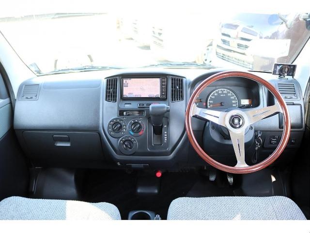 タウンエースバン GL Renoca MOL フリップアップベット フローリング施工 専用セカンドシート フルフラット トーヨーオープンカントリー トヨタ純正SDナビ ETC ナルディステアリング ドライバーレコーダー(5枚目)