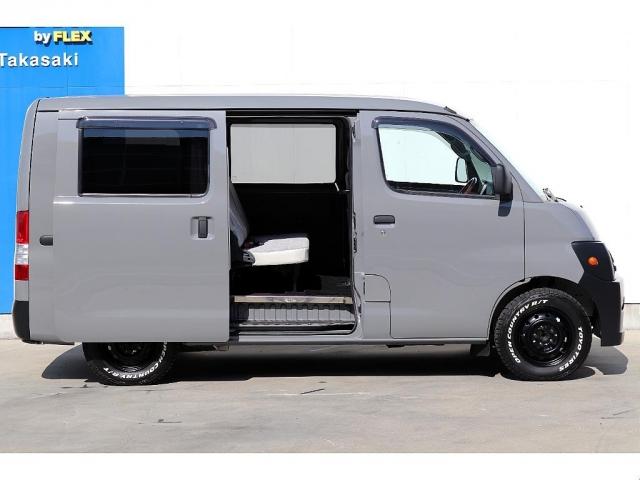 タウンエースバン GL Renoca MOL フリップアップベット フローリング施工 専用セカンドシート フルフラット トーヨーオープンカントリー トヨタ純正SDナビ ETC ナルディステアリング ドライバーレコーダー(10枚目)