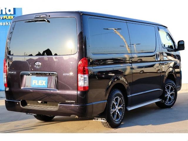 ハイエースバン スーパーＧＬ　ダークプライムＩＩ　トヨタ純正ＳＤナビ　バックカメラ　ＥＴＣ　ドライブレコーダー前後　ＴＲＤフロントスポイラー　ＴＲＤマッドガード　ＴＲＤサイドスカート　ＴＯＹＯオープンカントリーＡＴ１５インチ　トヨタ純正アルミホイール（20枚目）