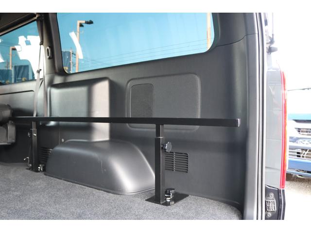 ハイエースバン スーパーＧＬ　ダークプライムＩＩ　トヨタ純正ＳＤナビ　バックカメラ　ＥＴＣ　ドライブレコーダー前後　ＴＲＤフロントスポイラー　ＴＲＤマッドガード　ＴＲＤサイドスカート　ＴＯＹＯオープンカントリーＡＴ１５インチ　トヨタ純正アルミホイール（25枚目）