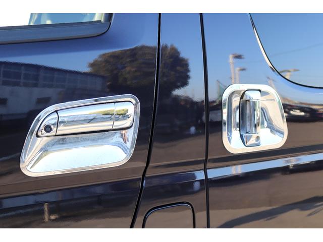 ハイエースバン スーパーＧＬ　ダークプライムＩＩ　トヨタ純正ＳＤナビ　バックカメラ　ＥＴＣ　ドライブレコーダー前後　ＴＲＤフロントスポイラー　ＴＲＤマッドガード　ＴＲＤサイドスカート　ＴＯＹＯオープンカントリーＡＴ１５インチ　トヨタ純正アルミホイール（33枚目）