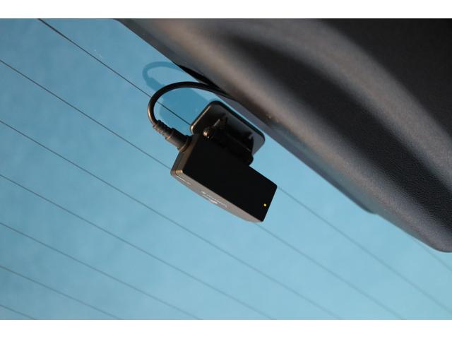 ハイエースバン スーパーＧＬ　ダークプライムＩＩ　トヨタ純正ＳＤナビ　バックカメラ　ＥＴＣ　ドライブレコーダー前後　ＴＲＤフロントスポイラー　ＴＲＤマッドガード　ＴＲＤサイドスカート　ＴＯＹＯオープンカントリーＡＴ１５インチ　トヨタ純正アルミホイール（36枚目）