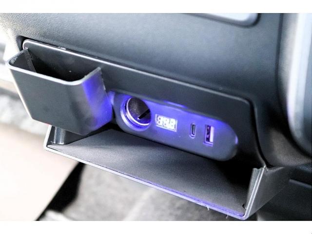 ハイエースワゴン GL トヨタ純正SDナビ フルセグTV 後席フリップダウンモニター バットフェイスボンネット パワースライドド シートカバー トヨタ純正アルミホイール LEDヘッドライト プッシュスタート スマートキー(13枚目)