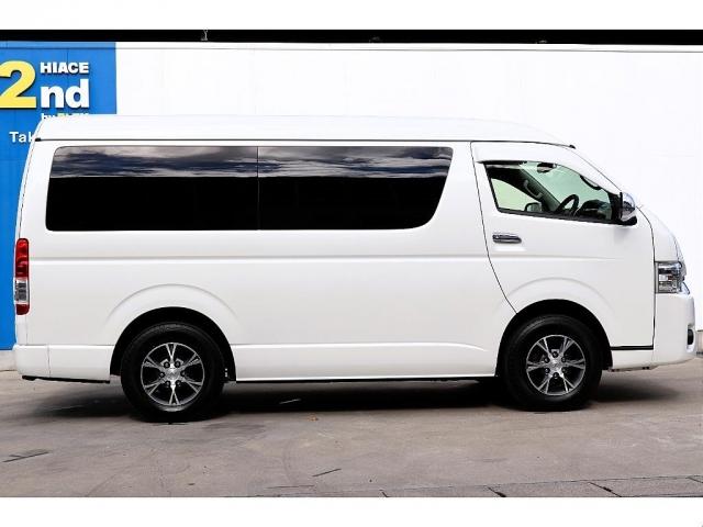 ハイエースワゴン GL トヨタ純正SDナビ フルセグTV 後席フリップダウンモニター バットフェイスボンネット パワースライドド シートカバー トヨタ純正アルミホイール LEDヘッドライト プッシュスタート スマートキー(16枚目)