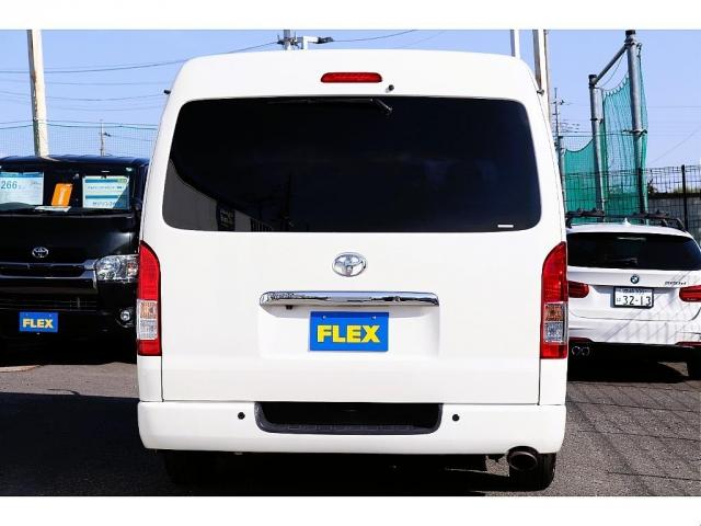 レジアスエースバン ロングワイドスーパーGL フローリング施工 バタフライセカンドシート ベットキット 防虫ネット ルームキャリア シートカバー イクリプスナビ 後席フリップダウンモニター ETC インナーブラックヘッドライト(7枚目)