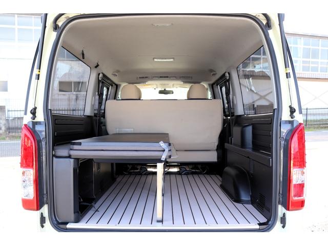 ハイエースバン スーパーＧＬ　リラクベース　タイプＩＩ　アルパインディスプレイオーディオ　Ｂｌｕｅｔｏｏｔｈ接続　ＨＤＭＩ／ＵＳＢポート　ミラーリング接続可能　跳ね上げ式ベットキット　フローリング施工　ビルドインＥＴＣ　ＬＥＤヘッドライト　プッシュスタート（29枚目）