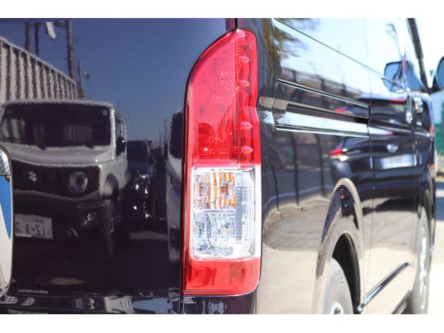 ハイエースバン 　スーパーＧＬ　ダークプライムＩＩ　ロングボディ　トヨタ純正７インチナビ　バックカメラ　ルームランプスイッチ　ドライブレコーダー　パワースライドドア　トヨタ純正リアスポイラー　トヨタ純正アルミホイール（31枚目）