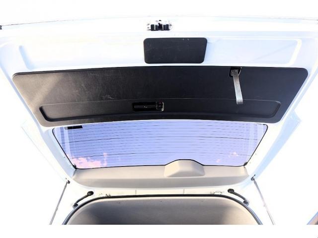 ハイエースワゴン ＧＬ　ＬＥＤヘッドライト　パワースライドドア　パールホワイト　プッシュスタート　スマートキー　ＫＥＮＷＯＯＤ製フルセグＳＤナビ　フリップダウンモニター　ビルドインＥＴＣ　レーダー探知機　バックカメラ（17枚目）