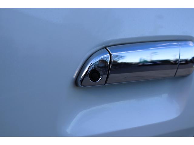 ハイエースワゴン ＧＬ　ＬＥＤヘッドライト　パワースライドドア　パールホワイト　プッシュスタート　スマートキー　ＫＥＮＷＯＯＤ製フルセグＳＤナビ　フリップダウンモニター　ビルドインＥＴＣ　レーダー探知機　バックカメラ（25枚目）
