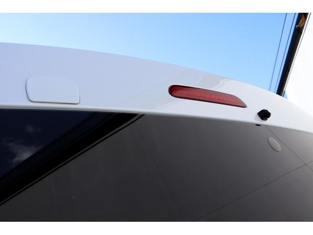 ハイエースワゴン ＧＬ　ＬＥＤヘッドライト　パワースライドドア　パールホワイト　プッシュスタート　スマートキー　ＫＥＮＷＯＯＤ製フルセグＳＤナビ　フリップダウンモニター　ビルドインＥＴＣ　レーダー探知機　バックカメラ（26枚目）