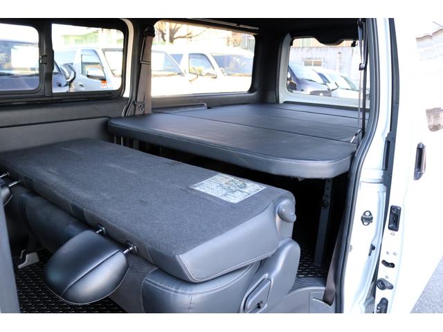 ハイエースバン スーパーGL ダークプライムII ベットキット/パナソニック10インチナビ/ETC/パノラミックビューカメラ/ブラックエディション/フロントスポイラー/ドライブレコーダー/フローリング/サイドバー/TRDバンパーガード/100V電源(36枚目)