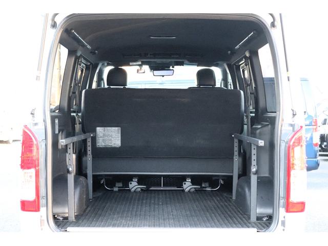 ハイエースバン スーパーGL ダークプライムII ベットキット/パナソニック10インチナビ/ETC/パノラミックビューカメラ/ブラックエディション/フロントスポイラー/ドライブレコーダー/フローリング/サイドバー/TRDバンパーガード/100V電源(38枚目)