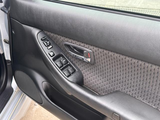 レガシィB4 RSK B4,RSK,5速MT,アプライドD,ライトチューン,ブリッツェングリル,OPエアロスプラッシュ,フジツボマフラー,車高調,ナビ,ブースト計,ソレノイドBOX交換,クラッチマスターO/H済etc..(25枚目)