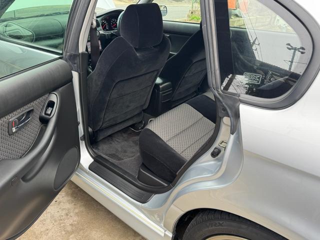 レガシィB4 RSK B4,RSK,5速MT,アプライドD,ライトチューン,ブリッツェングリル,OPエアロスプラッシュ,フジツボマフラー,車高調,ナビ,ブースト計,ソレノイドBOX交換,クラッチマスターO/H済etc..(37枚目)