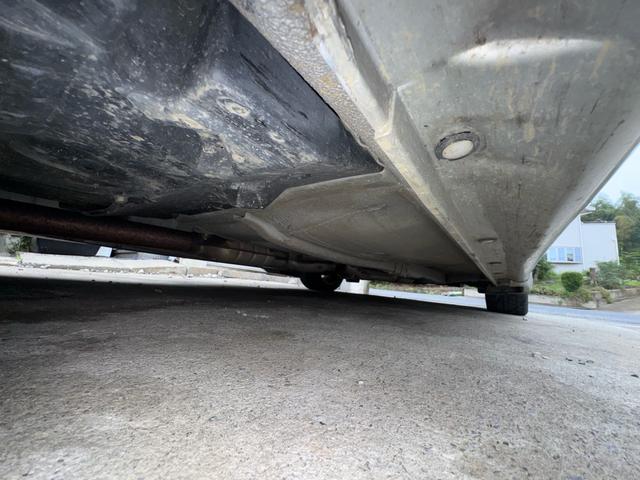 レガシィB4 RSK B4,RSK,5速MT,アプライドD,ライトチューン,ブリッツェングリル,OPエアロスプラッシュ,フジツボマフラー,車高調,ナビ,ブースト計,ソレノイドBOX交換,クラッチマスターO/H済etc..(51枚目)