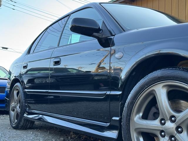 レガシィＢ４ ＲＳＫリミテッド　ワンオーナー車。ＥＪ２０ツインターボ，５ＭＴ，クラッチ，ラジエター，タイベル，パワステＰ，オルタネーター，シフトブッシュ交換歴あり。純正ビルシュタイン，フジツボマフラー，ナビ，ＥＴＣ，エアロＳＰ．．（7枚目）