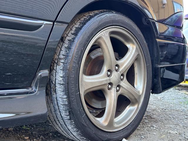 レガシィＢ４ ＲＳＫリミテッド　ワンオーナー車。ＥＪ２０ツインターボ，５ＭＴ，クラッチ，ラジエター，タイベル，パワステＰ，オルタネーター，シフトブッシュ交換歴あり。純正ビルシュタイン，フジツボマフラー，ナビ，ＥＴＣ，エアロＳＰ．．（17枚目）