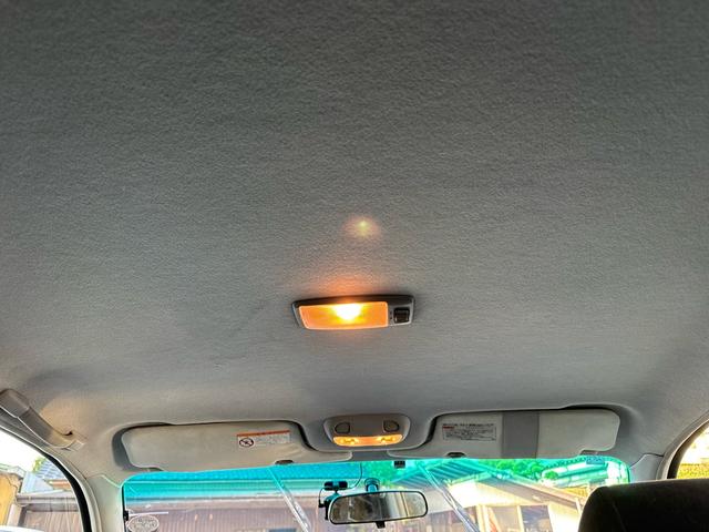 レガシィＢ４ ＲＳＫリミテッド　ワンオーナー車。ＥＪ２０ツインターボ，５ＭＴ，クラッチ，ラジエター，タイベル，パワステＰ，オルタネーター，シフトブッシュ交換歴あり。純正ビルシュタイン，フジツボマフラー，ナビ，ＥＴＣ，エアロＳＰ．．（41枚目）