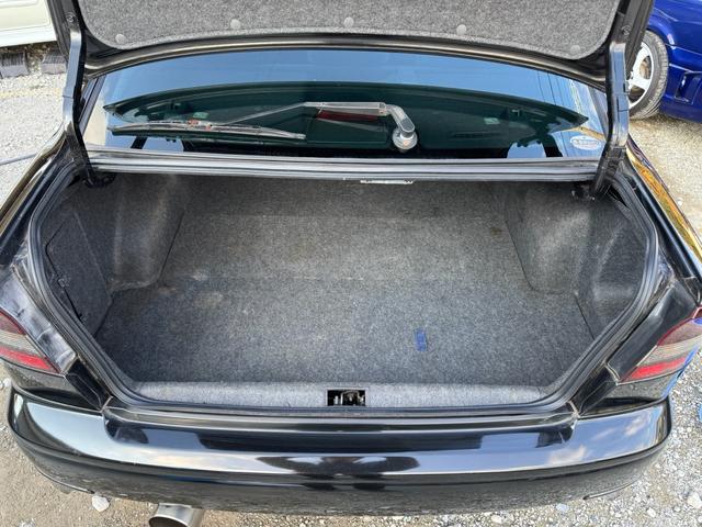 レガシィＢ４ ＲＳＫリミテッド　ワンオーナー車。ＥＪ２０ツインターボ，５ＭＴ，クラッチ，ラジエター，タイベル，パワステＰ，オルタネーター，シフトブッシュ交換歴あり。純正ビルシュタイン，フジツボマフラー，ナビ，ＥＴＣ，エアロＳＰ．．（42枚目）