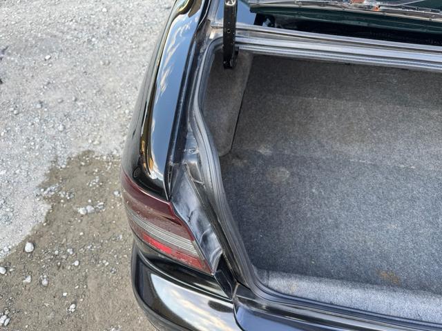レガシィＢ４ ＲＳＫリミテッド　ワンオーナー車。ＥＪ２０ツインターボ，５ＭＴ，クラッチ，ラジエター，タイベル，パワステＰ，オルタネーター，シフトブッシュ交換歴あり。純正ビルシュタイン，フジツボマフラー，ナビ，ＥＴＣ，エアロＳＰ．．（43枚目）